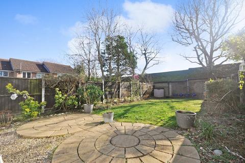 11 Wendover Gardens, Brentwood, CM13 2JE