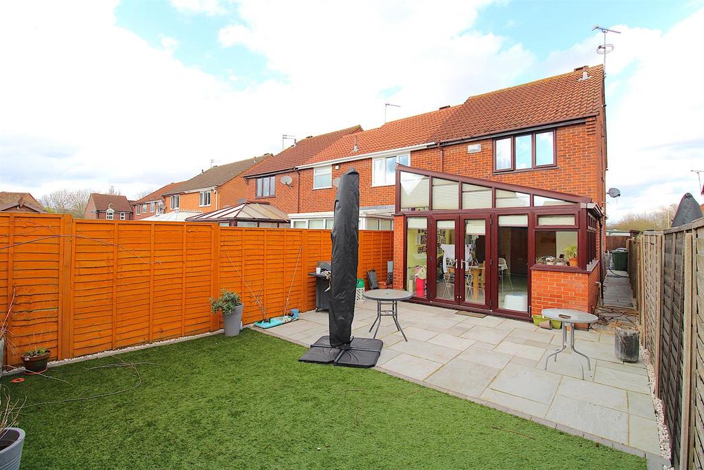 Curlew Close, Syston 3 bed townhouse £263,000