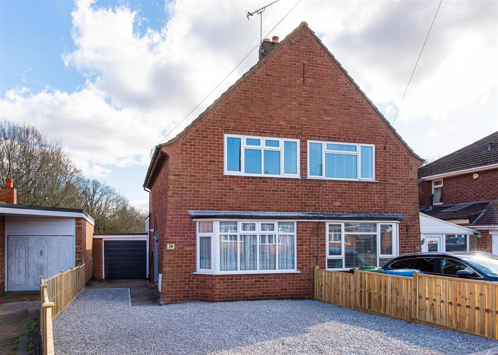 28 Kirkstone Crescent, Wombourne... 2 bed semidetached house £229,950
