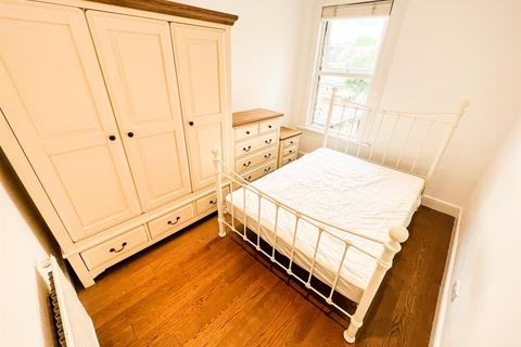 4 Palamos Road, London, E10 7JF