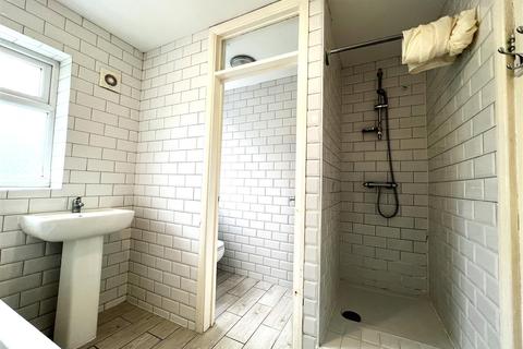 4 Palamos Road, London, E10 7JF