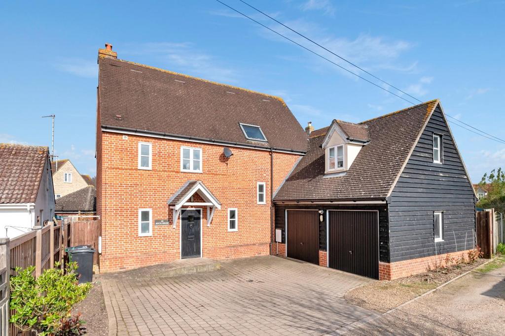 Turner Road, Colchester 5 bed detached house for sale £475,000