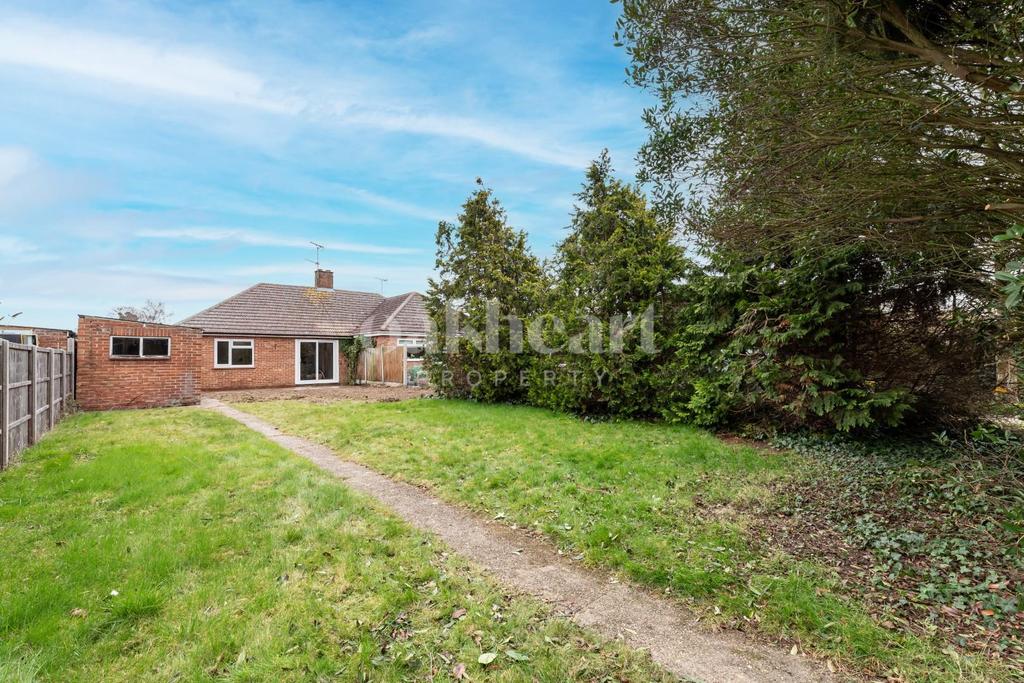 St. Johns Road, Colchester 3 bed semidetached bungalow £425,000