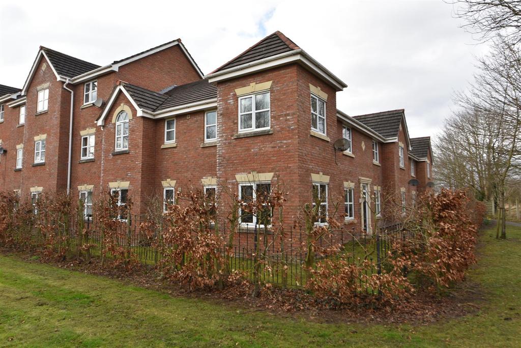 Delph Drive, Burscough, Ormskirk 2 bed apartment £138,000