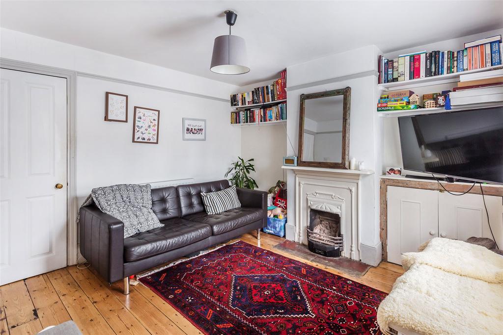 Furlong Road, Westcott, Dorking, RH4 3 bed terraced house £475,000
