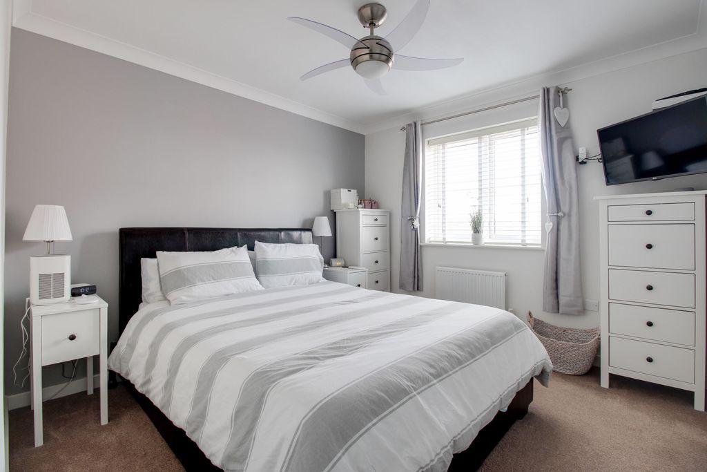 Bedroom 1 (Double)