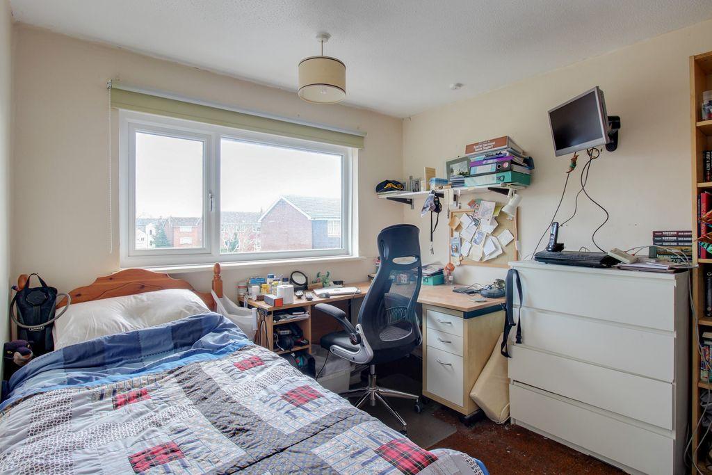 Bedroom 2 (Double)