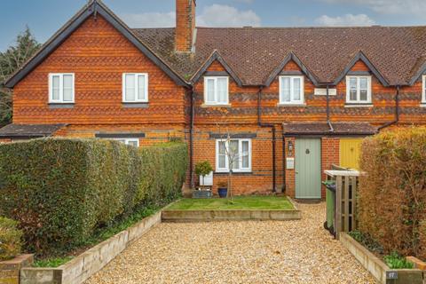 17 Ottways Lane, Ashtead, KT21 2PF