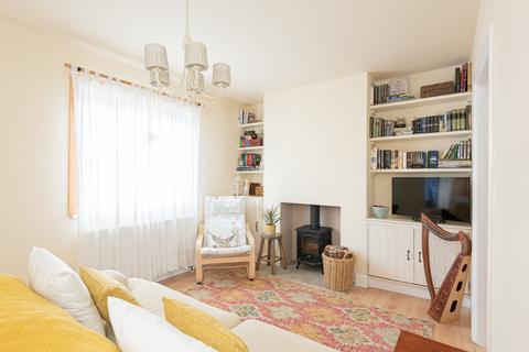 17 Ottways Lane, Ashtead, KT21 2PF