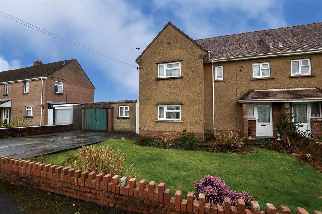 Heol Afallon, Drefach, Llanelli 3 bed semidetached house for sale £