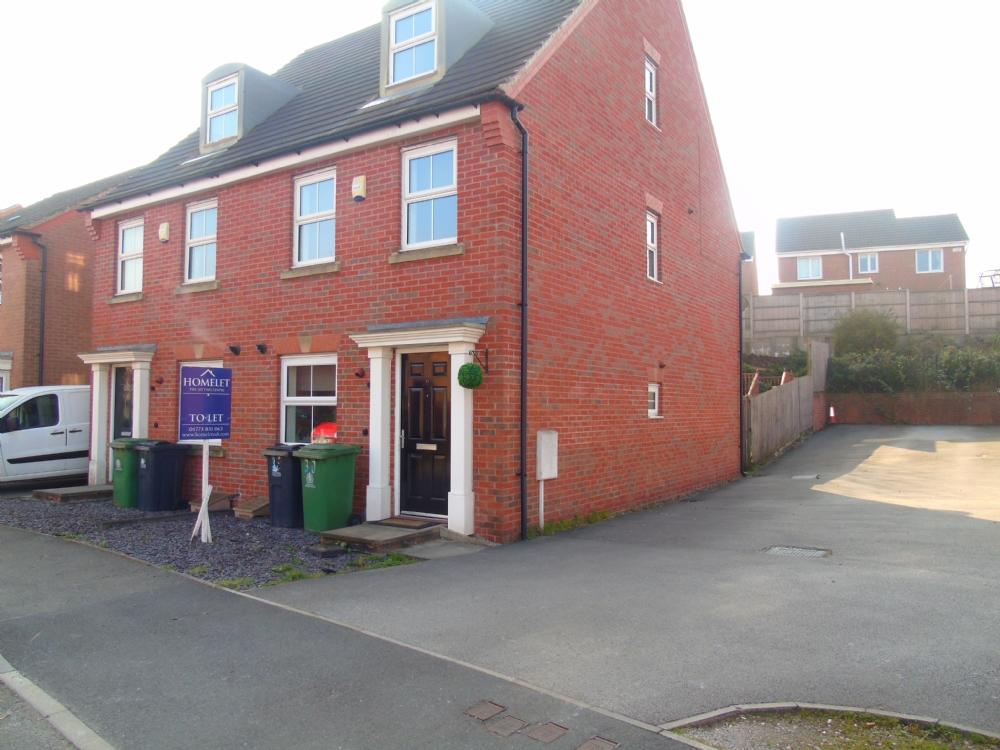 THE PARK, JAMES ST,LEABROOKS,RIDDINGS 3 bed semidetached house £850