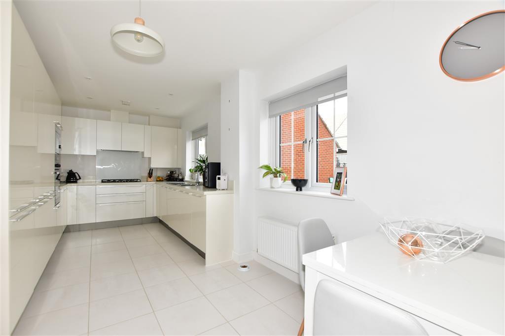 Kitchen/ Diner/ Family Room