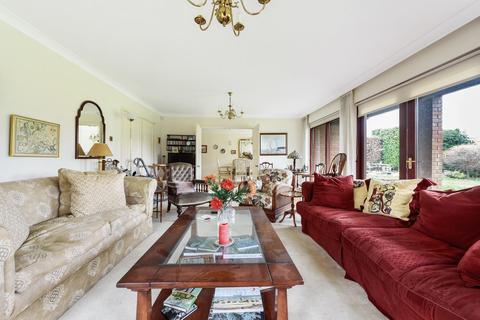 Llafranc Elmstead Road, West Byfleet, KT14 6JB