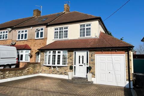 33 Prospect Road, Hornchurch, RM11 3TY