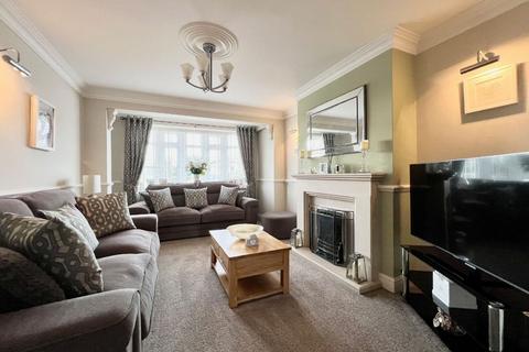 33 Prospect Road, Hornchurch, RM11 3TY