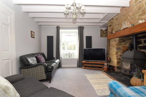 3 bedroom end of terrace house for sale - High Street, Burniston, YO13