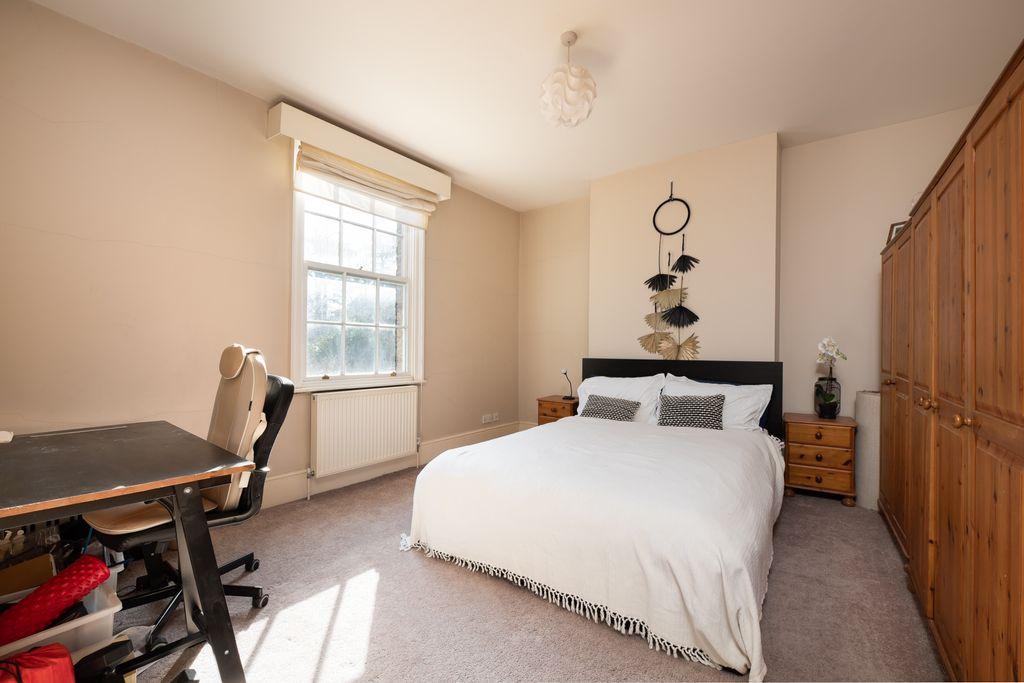 Bedroom 2 (Double)