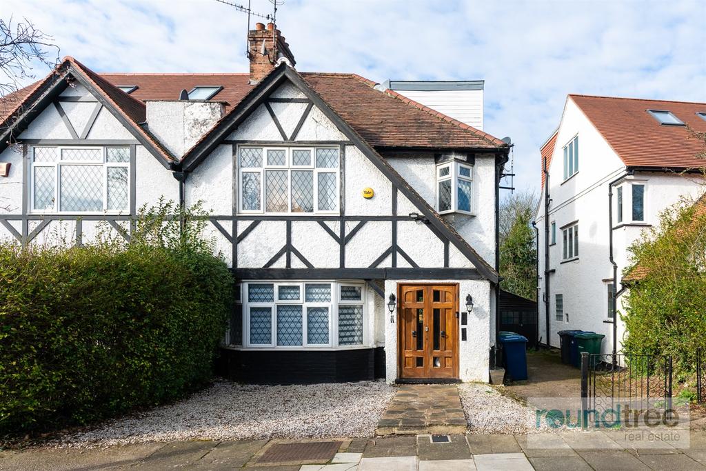 Broughton Avenue, Finchley N3 4 bed house £1,160,000