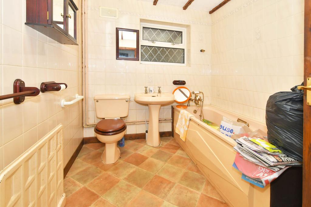 Ground floor bathroom