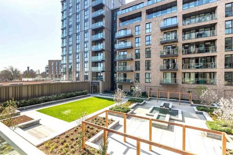 1 bedroom apartment to rent, Hartingtons Court, Woodberry Down, N4