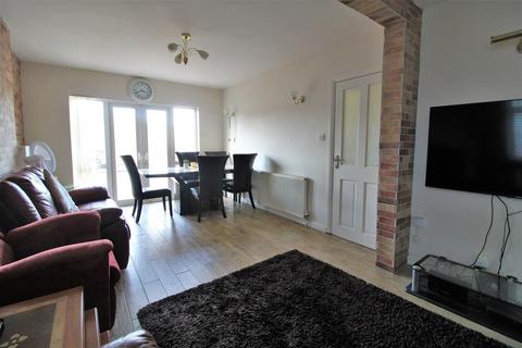 2 Redleaf Close, Belvedere, DA17 6NA