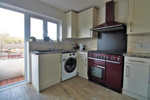 2 Redleaf Close, Belvedere, DA17 6NA