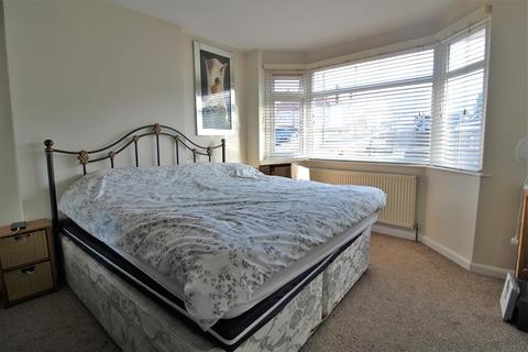 2 Redleaf Close, Belvedere, DA17 6NA