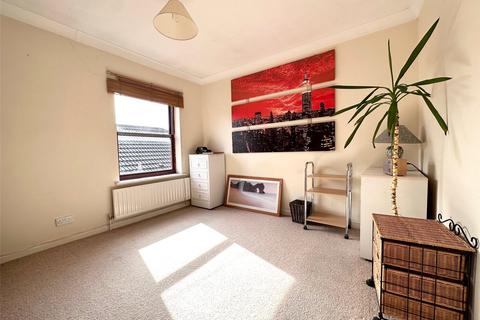2 bedroom apartment for sale - Reading Road South, Church Crookham, Fleet, GU52