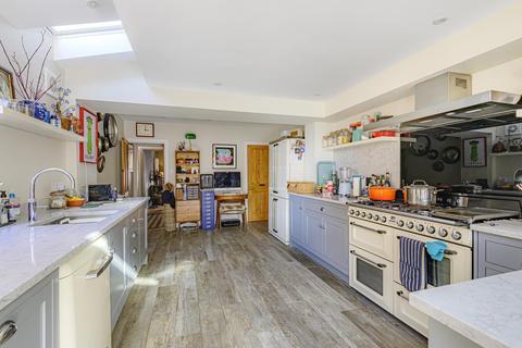 18 Cheselden Road, Guildford, GU1 3SB