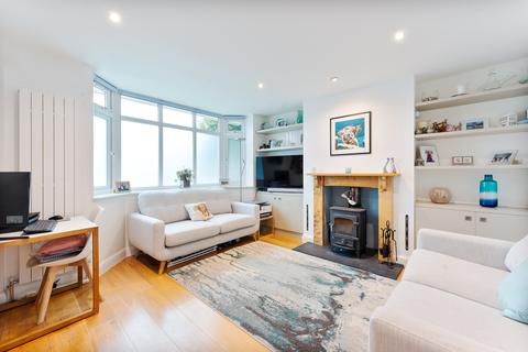 48 Broadmead Avenue, Worcester Park, KT4 7SW