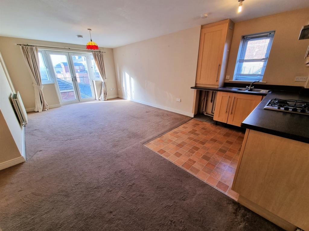 Royal York Apartments, Redcar, TS10 2 bed apartment £495 pcm (£114 pw)