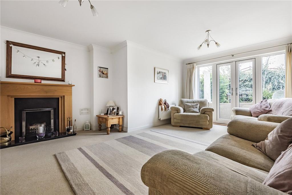 Orchard End, Chieveley, Newbury, RG20 6 bed detached house £750,000