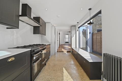 98 Godwin Road, London, E7 0LP