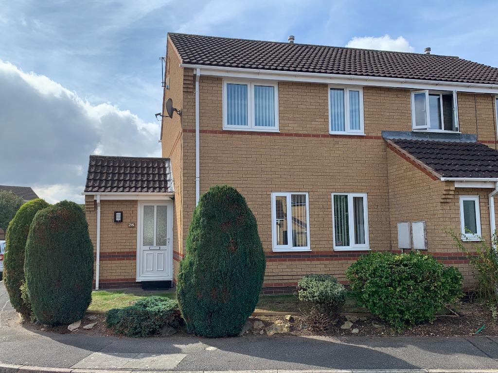 Wensleydale Close, Grantham, NG31 3 bed semidetached house £850 pcm