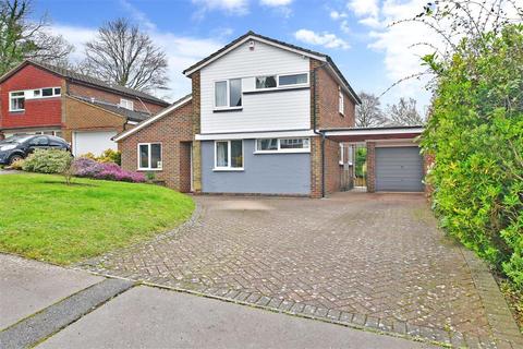 28 Bench Field, South Croydon, CR2 7HX