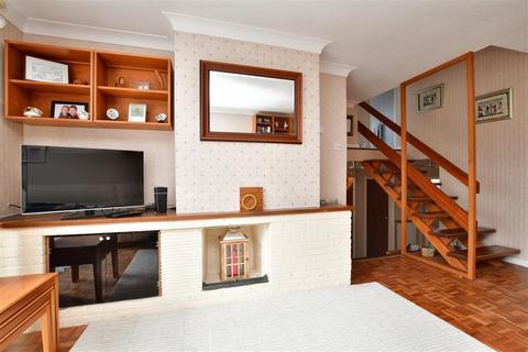 28 Bench Field, South Croydon, CR2 7HX