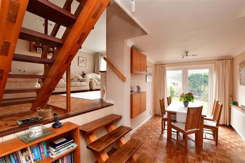 28 Bench Field, South Croydon, CR2 7HX