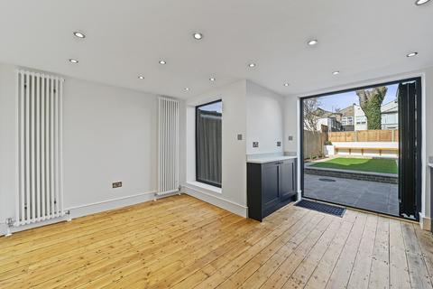 5 Buckingham Road, London, E15 1SW