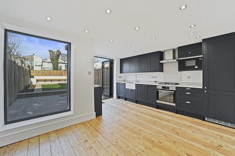 5 Buckingham Road, London, E15 1SW