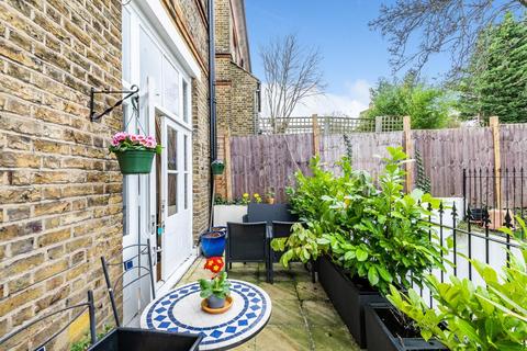 Flat 1, 13 Howden Road, London, SE25 4AS
