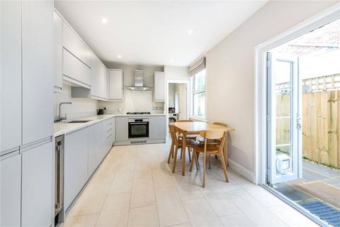 17 North Road, Richmond, TW9 4HA