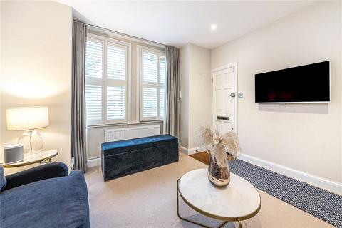17 North Road, Richmond, TW9 4HA