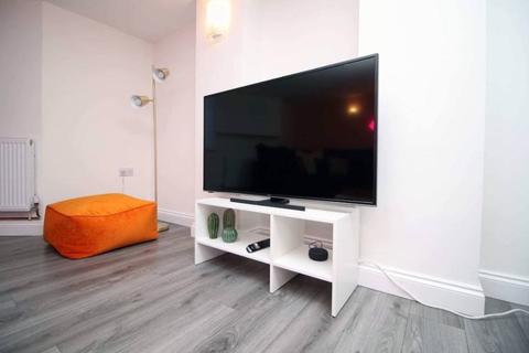 3 bedroom serviced apartment to rent - Principality, Fitzhamon Embankment, Cardiff, Caerdydd
