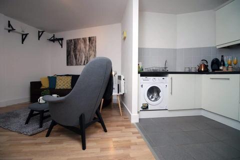 2 bedroom serviced apartment to rent - Westgate Heights, Golate Street, Cardiff, Caerdydd