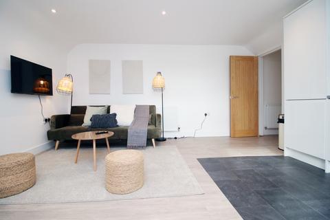 1 bedroom serviced apartment to rent - Fishponds Flat 5, 331-333 Fishponds Road, Eastville, Bristol, Somerset