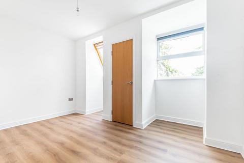 2 bedroom apartment to rent, Camberley,  Surrey,  GU15