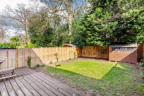 6 Jones Corner, Ascot, SL5 8QT