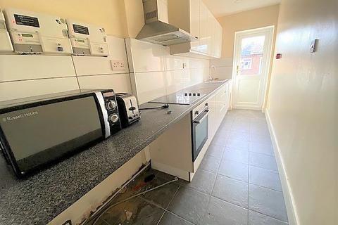 1 bedroom in a house share to rent - Hounslow, TW4