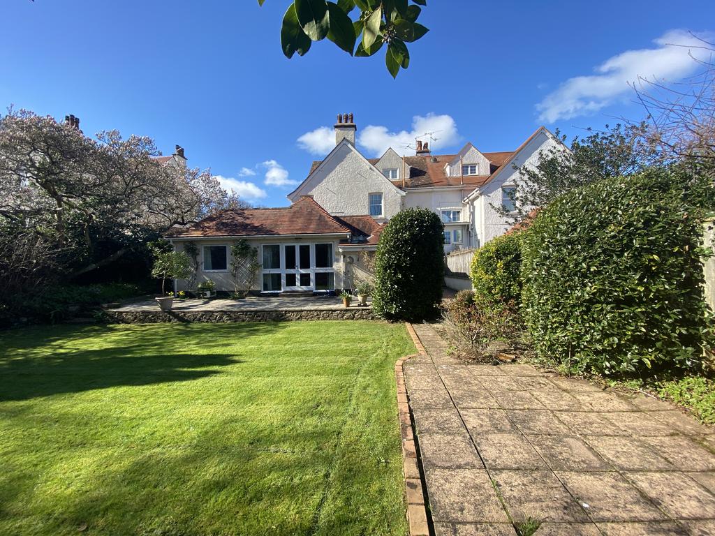 3 Links Road, Budleigh Salterton, EX9 7 bed semidetached house £660,000