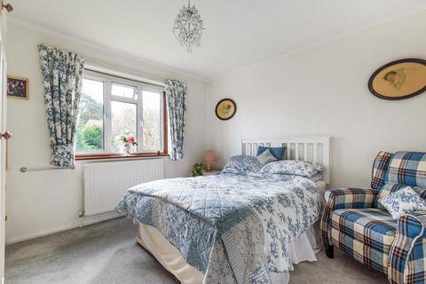 3 Cheyne Close, Bromley, BR2 8QA